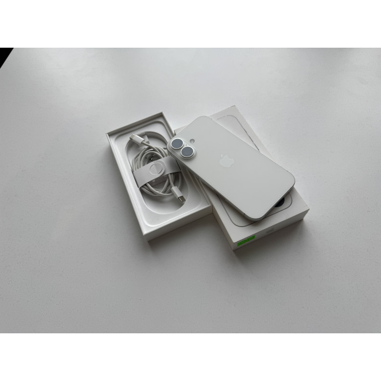 iPhone 16 128 Гб Белый Б/У