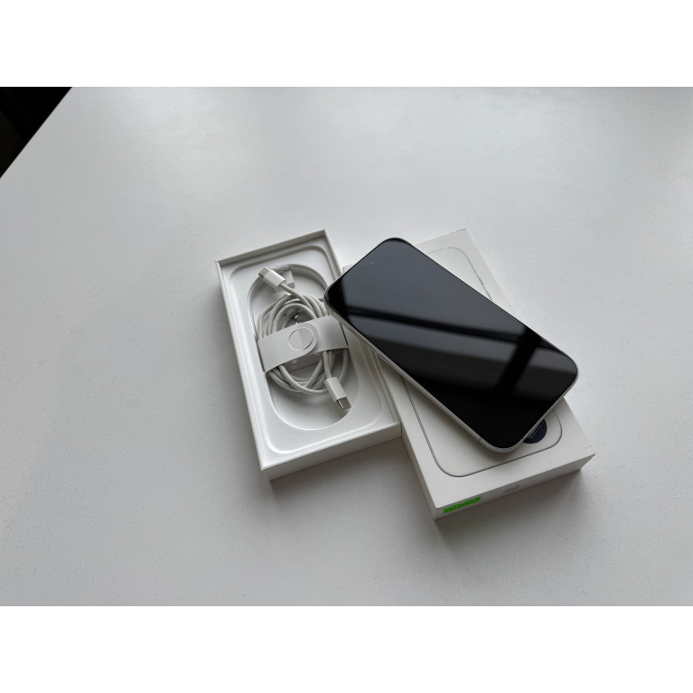 iPhone 16 128 Гб Белый Б/У